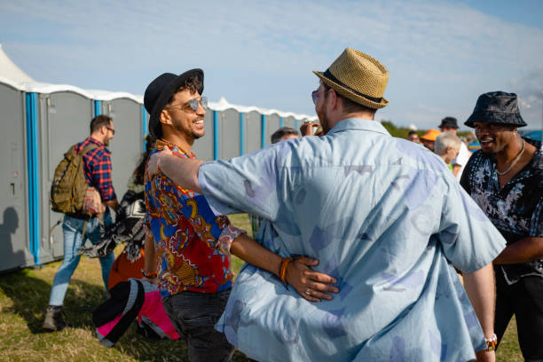 Best Portable toilet rental cost  in Hutchinson, MN