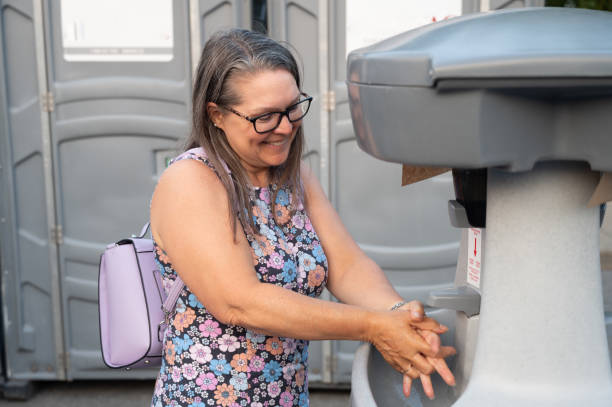 Best Construction site porta potty rental  in Hutchinson, MN